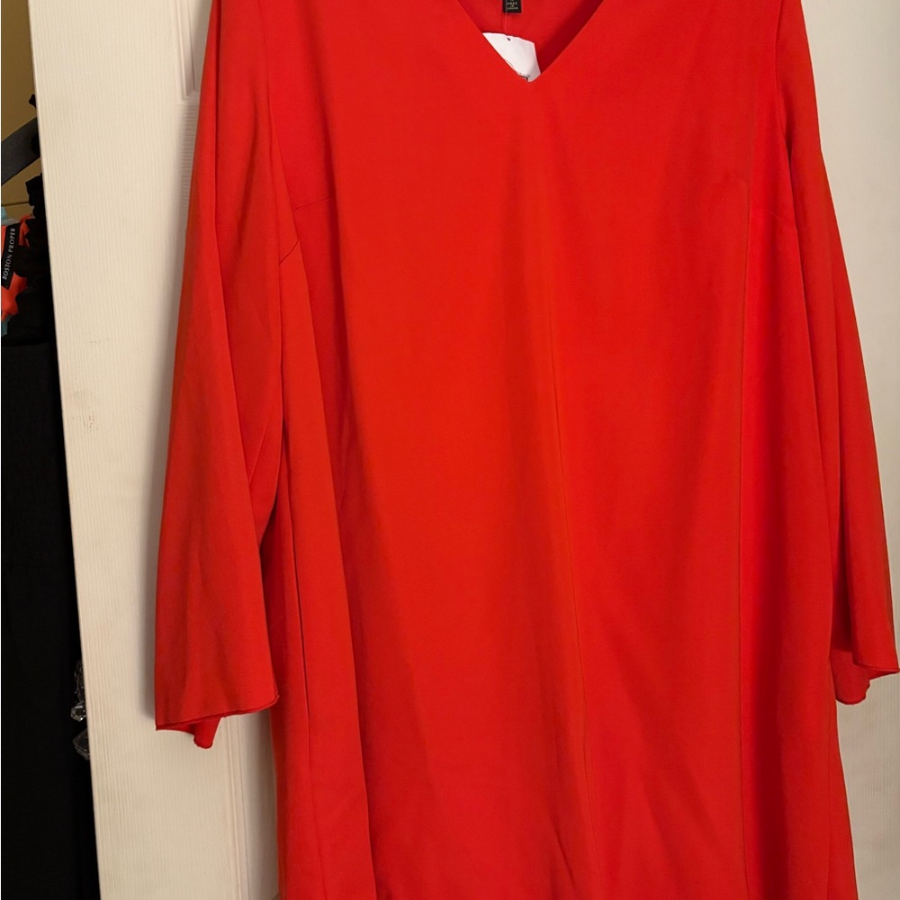 Vibrant Red V-Neck Knee Length Dress